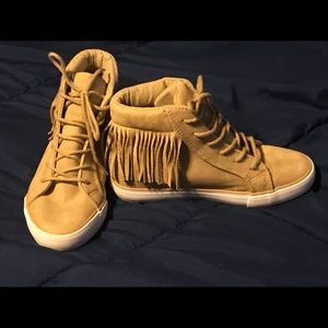 Girls fashion sneakers